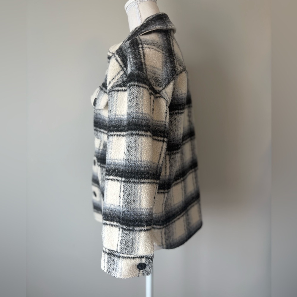 Gap Kids Plaid Shirt Jacket Black Cream Button Front Size M 8-9 - Picture 3 of 9